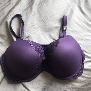 Victoria Secret Bra - body by Victoria - 38D NWOT